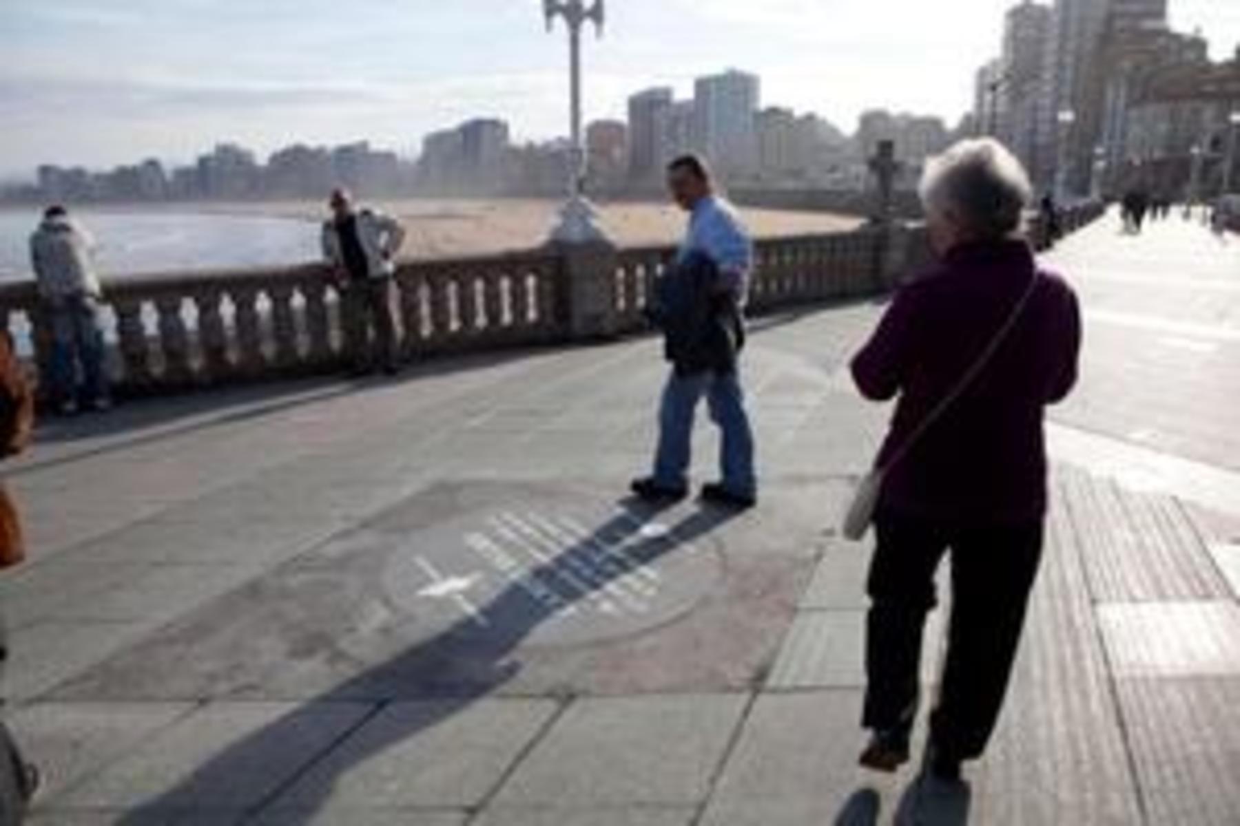 Grabación de placa para el ayuntamiento de Gijón